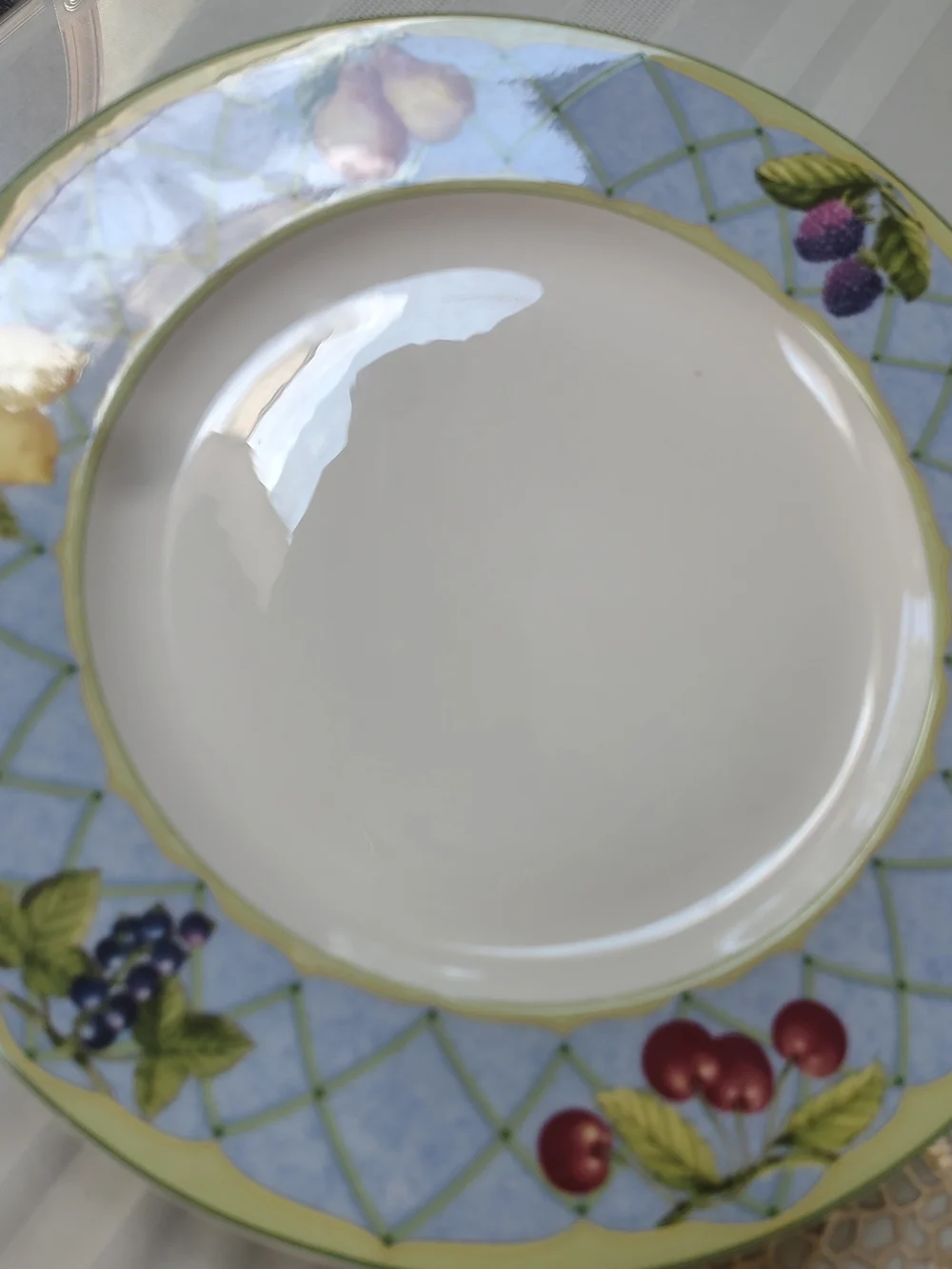 Mikasa Fruit Rapture Large Porcelain Fruit-Veg Serving Bowl - And Chop Plate HCL